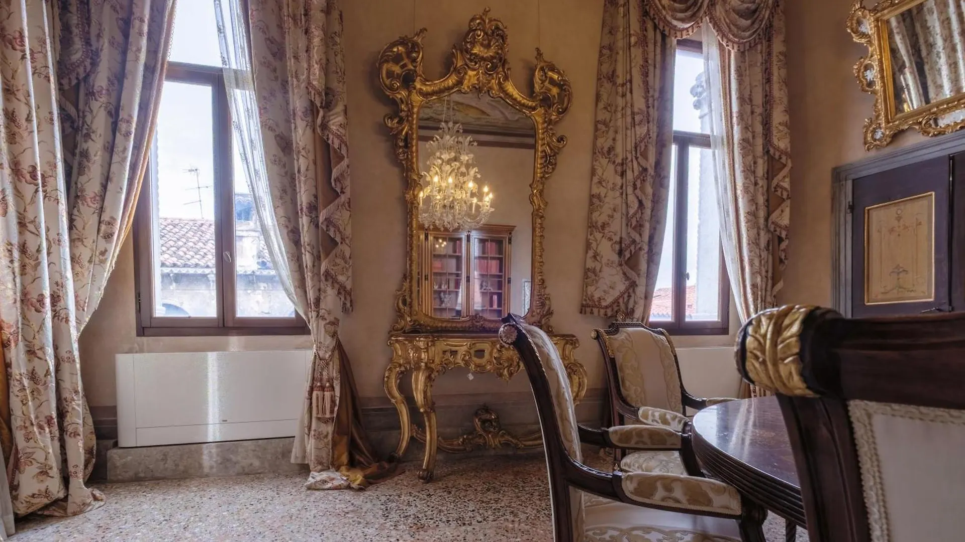 Palazzo Ca' Bernardo By Francesco Molon Hotel Venice Italy